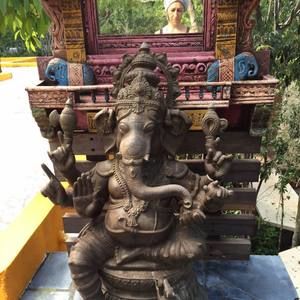 Meet your Posher, Fátima